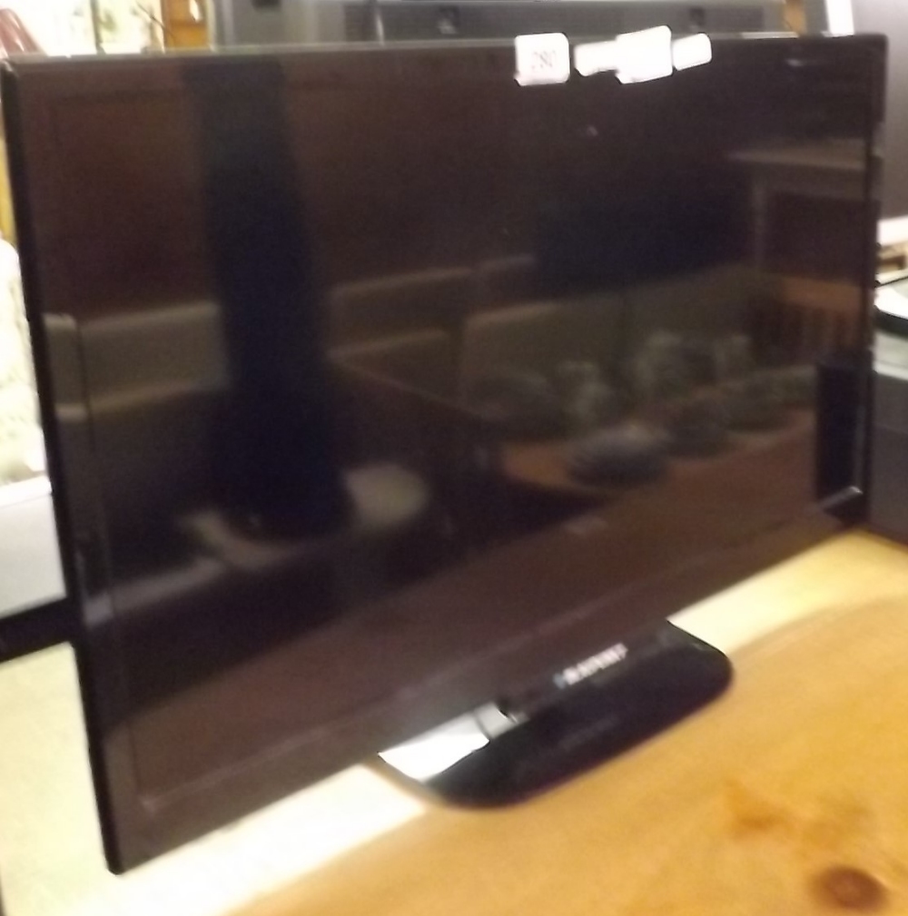 BLAUPUNKT 22" FS TV (REMOTE ,MANUAL IN OFFICE)