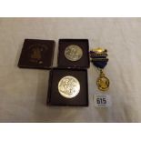 TWO BOXED BEST OF BRITAIN MEDALLIONS & A DISTINGUISHED SERVICE AWARD FOR KING & COUNTRY ACC TO W.S