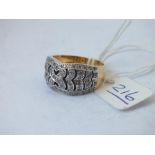 Large 18ct diamond dress ring - 10.2gms