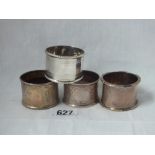 Four heavy napkin rings - 111gms