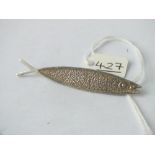 Silver fish brooch marked 'sterling; - 65mm length