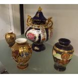 SHELF CONTAINING SATSUMA STYLE VASES & A BLUE & GOLD HANDLED CHINA PORCELAIN VASE WITH LID