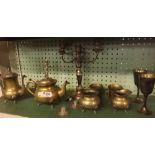 A SHELF OF PLATED & BRASS WARE