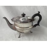 Circular teapot on three pad feet - B'ham 1945 - 280g all in