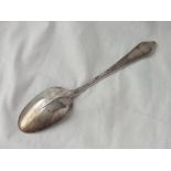 Early c18 dog-nose spoon with rat-tail bowl - London possibly 1707 - 54g