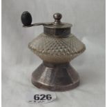 Good pepper grinder with cut glass body - London 1891