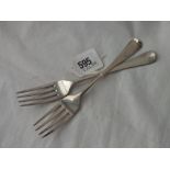 Two Georgian table forks - London 1900/1792 - 109g