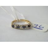 Five stone sapphire & diamond ring set in 18ct gold - size K - 2.2gms