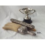 Two handled cup, a crumb brush 1905 and another