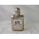 Small late Victorian flask with barnet shaped cover - B'ham 1898 - 49gms