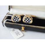 Boxed pair of mop chequered pattern cufflinks in 9ct - As new - 10.1g