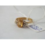 Citrine & diamond 7 stone ring set in 18ct -size L - 3.2gms