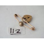 Small 9ct brooch and padlock clasp - 2.3gms