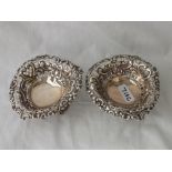 Pair of late Victorian heart shaped dishes on scroll feet - 4" - 1894 - 182gms