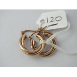 Pair of two coloured gold hooped earrings set in 9ct - 2.9gms