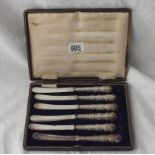 Set of six silver handles tea knives in fitted case