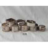 Group of eight various napkin rings - 211g