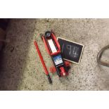 RED 2000 KILO 4 WHEEL HYDRAULIC JACK