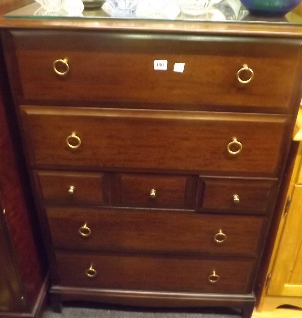 MODERN MAHOGANY CHEST OF DRAWERS (FOUR LONG & THREE SHORT) GLASS TOP & BRASS HANDLES WITH MATCHING