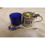 A SILVER MUSTARD POT - LONDON 1900 & A SILVER SPOON WITH B.G.L