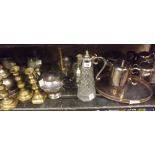 SHELF OF BRASS, PEWTER & PLATED ITEMS INCL: DECANTER & BRASS CANDLE STICKS