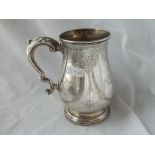 Victorian Exeter pint tankard engraved with festoons 6" high - 1875 by JW & Co - 270gms