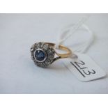 A GOOD SAPPHIRE & DIAMOND RING SET IN 18CT GOLD - size N - 3gms
