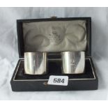 Boxed pair of napkin rings numbered 1 and 2 - Dublin 1925 by West & Son - 84gms