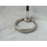 Good quality parasol handle with swing end - London 1919