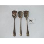Set of three Georgian bottom-marked salt spoons by RS?