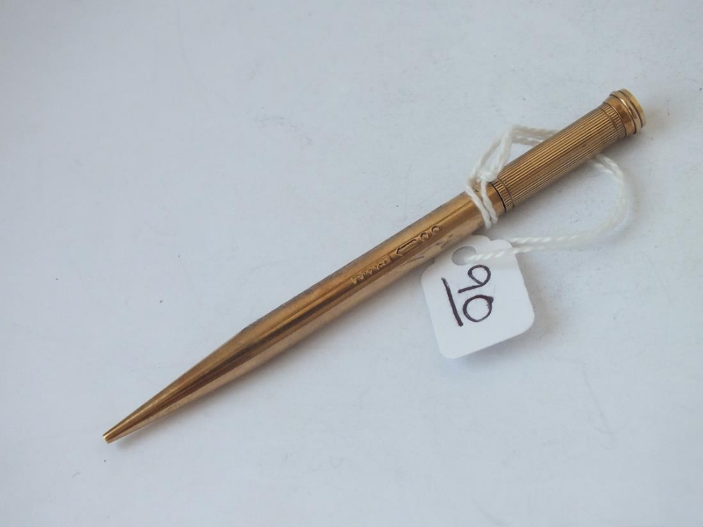 A propelling pencil by Samuel Morden in 9ct