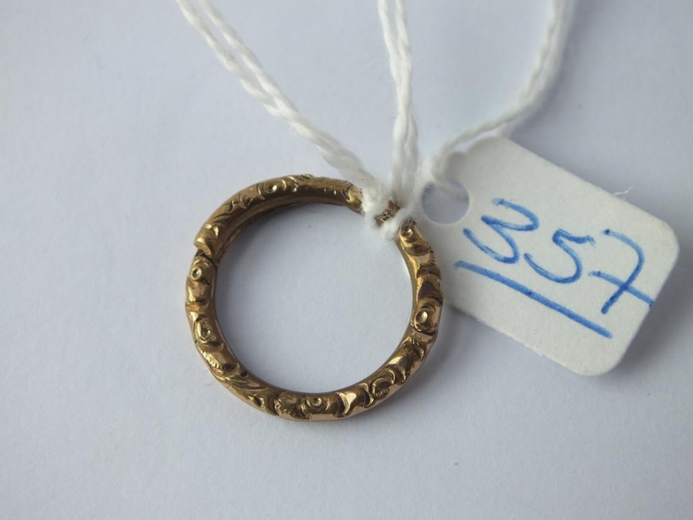 A Georgian split ring set in gold