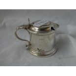Drum mustard in form of a c17 tankard - 78gms excl liner