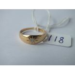 A good gypsy set single stone ring set in 18ct gold - size O - 3.6gms