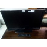 TOSHIBA 32'' FS TV WITH REMOTE