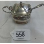 A SILVER MUSTARD POT - B'HAM 1923 WITH B.G.L