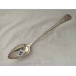 George III crested basting spoon 1810 by Script J W? - 105gms