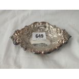 Embossed oval dish - 5.5" long - London - 53gms