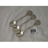 Group of three golfing spoons - 40gms