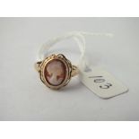 9ct cameo ring with full hallmarks - size J - 2.5gms