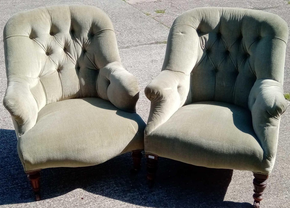 Two Victorian button-back chairs on turned legs