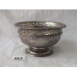 Good quality bowl with gadroon rim - 5"DIA - London 1905 - 207gms