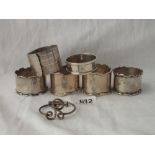Group of eleven various napkin rings. 162gms