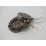 c19 French silver coin holder with mesh body