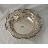 Circular shaped fruit bowl with pierced border - 8.5"DIA - Sheffield 1953 by HA - 280gms