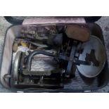 SUITCASE CONTAINING SET OF VINTAGE WEIGH SCALE, MINCER & OLD VINTAGE SEWING MACHINE