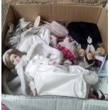 CARTON OF VARIOUS DISPLAY DOLLS