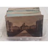 SMALL TUB OF VARIOUS VINTAGE POSTCARDS