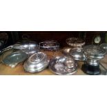 SHELF OF PLATED WARE INCL; BOWLS, TERRENE'S & POT STAND