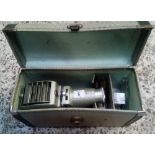 ALDIS VINTAGE SLIDE PROJECTOR IN CARRY CASE